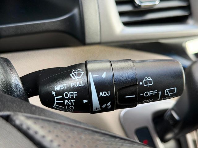 2012 Honda Odyssey Touring 4dr Mini Van - 22989116 - 52