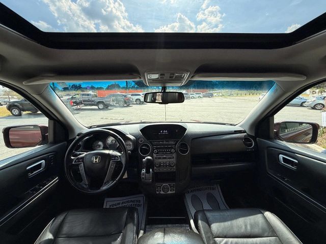 2012 Honda Pilot 2WD 4dr Touring w/RES & Navi - 23008050 - 10