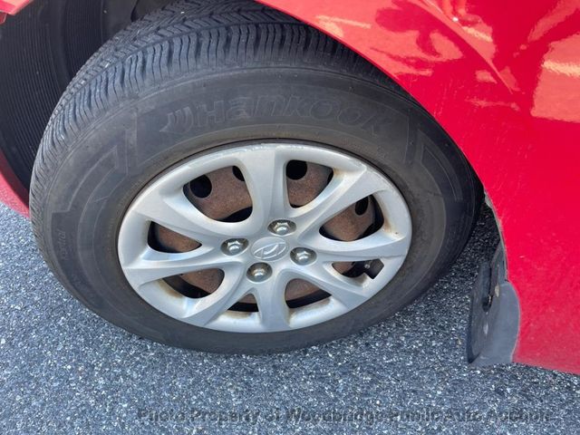 2012 Hyundai Accent GLS - 23022240 - 12