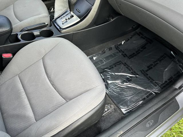 2012 Hyundai Elantra  - 22857587 - 4