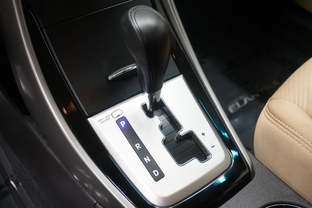 2012 Hyundai Elantra 4dr Sedan Automatic GLS - 23010343 - 17
