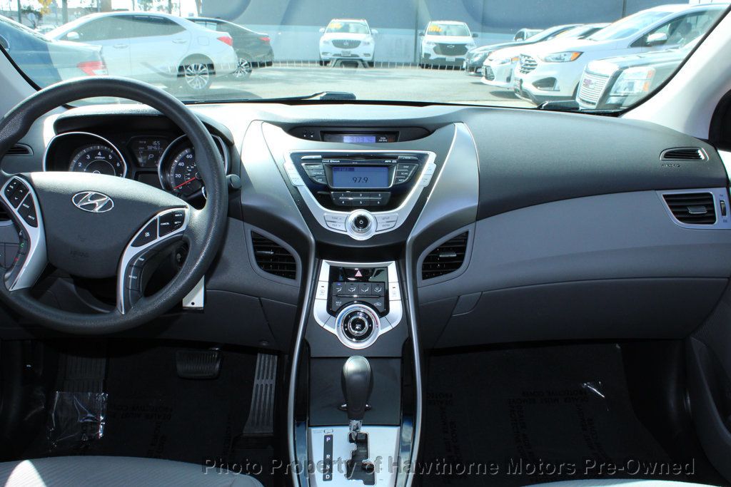 2012 Hyundai Elantra 4dr Sedan Automatic GLS PZEV - 22924733 - 12