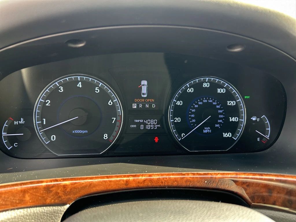 2012 Hyundai Equus 4dr Sedan Signature - 22913575 - 10