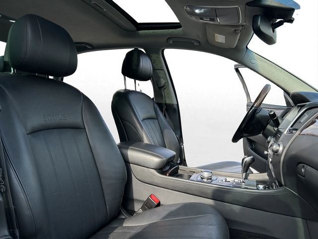 2012 Hyundai Equus 4dr Sedan Signature - 22913575 - 19