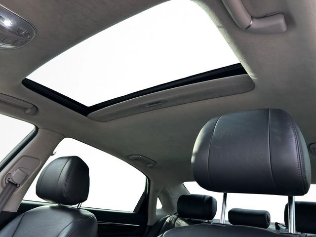 2012 Hyundai Equus 4dr Sedan Signature - 22913575 - 29