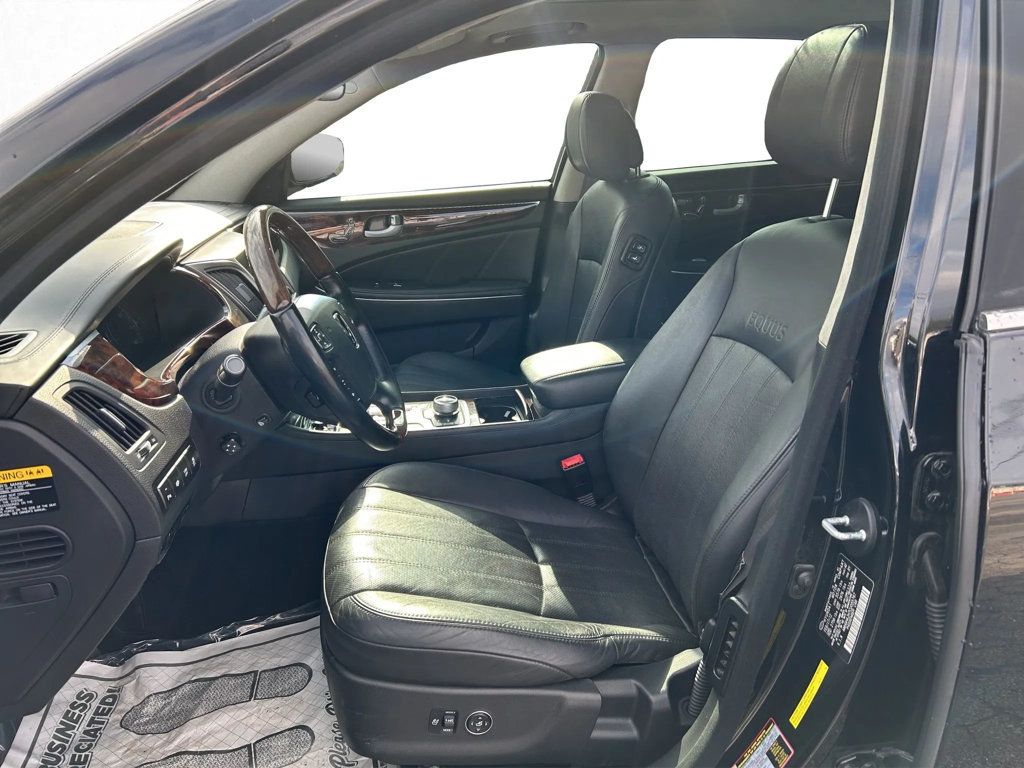 2012 Hyundai Equus 4dr Sedan Signature - 22913575 - 8