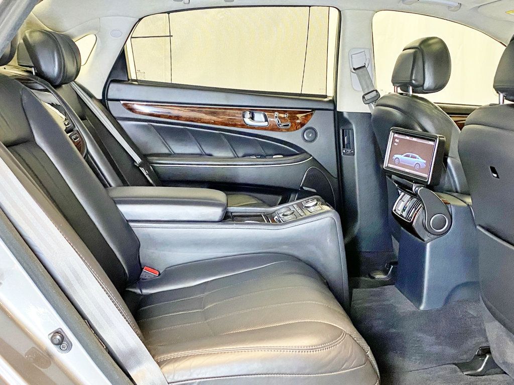 2012 Hyundai Equus 4dr Sedan Ultimate - 23011298 - 56