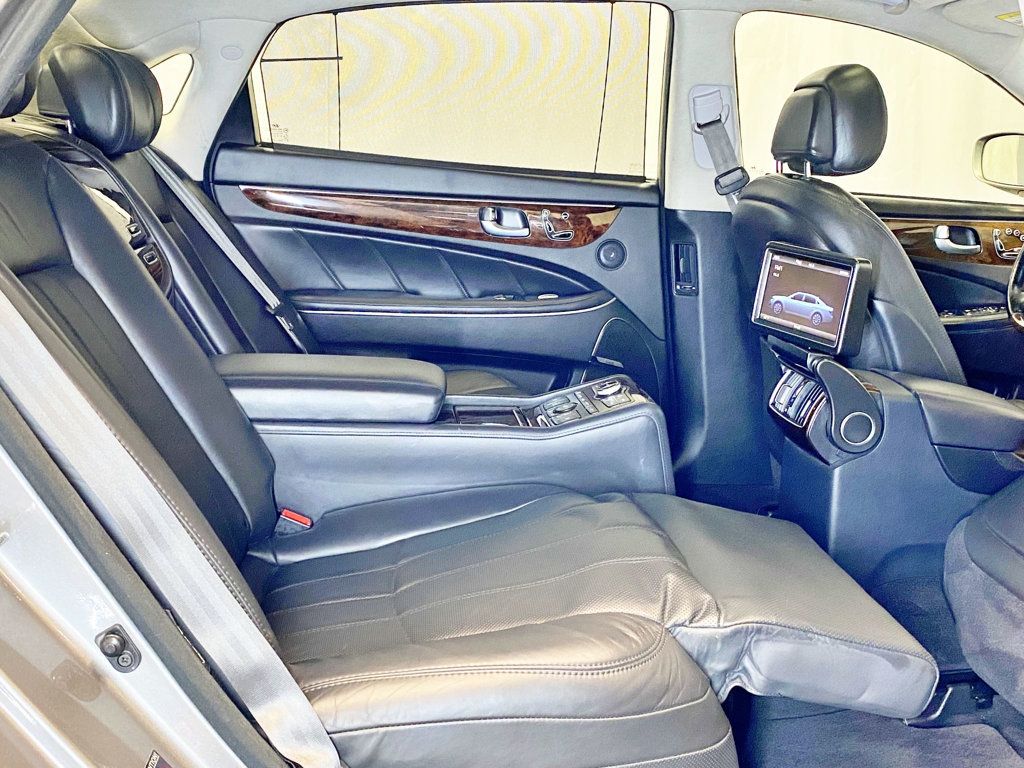 2012 Hyundai Equus 4dr Sedan Ultimate - 23011298 - 58
