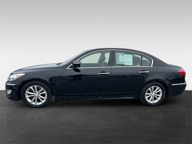 2012 Hyundai Genesis 3.8 photo 2
