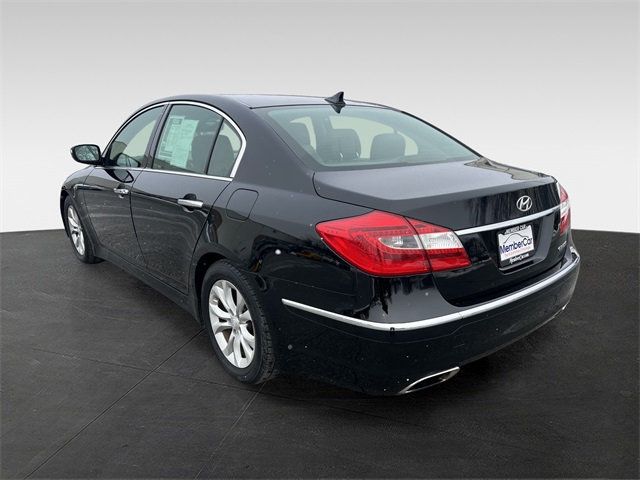 2012 Hyundai Genesis 3.8 photo 3