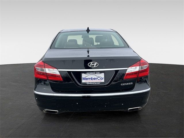 2012 Hyundai Genesis 3.8 photo 4