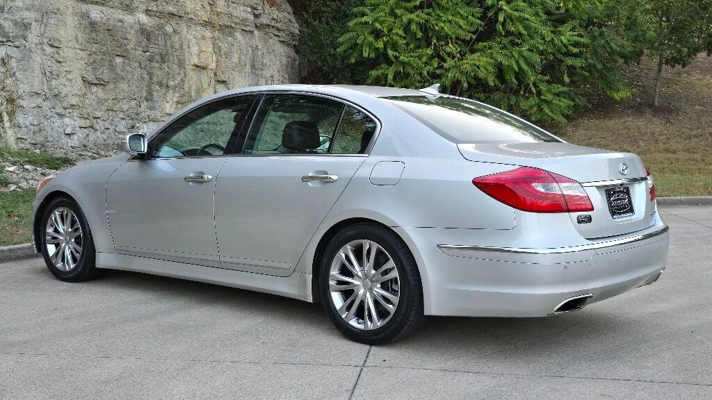 2012 Hyundai Genesis 4dr Sedan V6 3.8L - 22589677 - 2