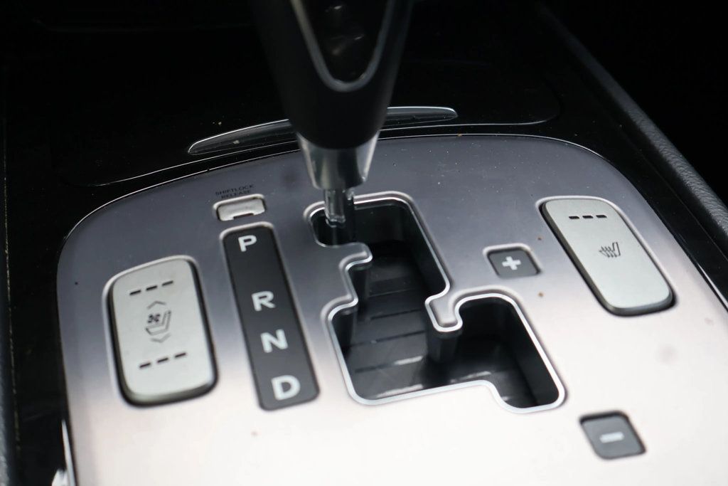 2012 Hyundai Genesis 4dr Sedan V8 5.0L R-Spec - 22939542 - 26