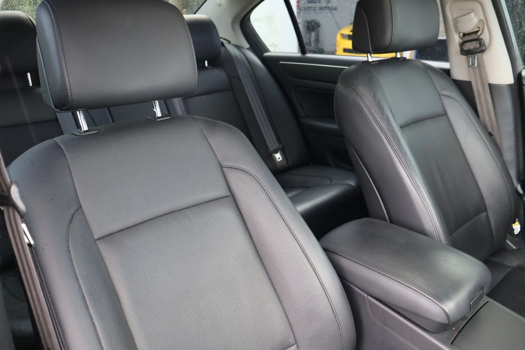 2012 Hyundai Genesis 4dr Sedan V8 5.0L R-Spec - 22939542 - 37