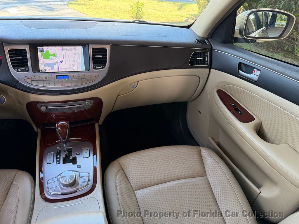 2012 Hyundai Genesis Sedan V6 3.8L Premium - 22923884 - 11