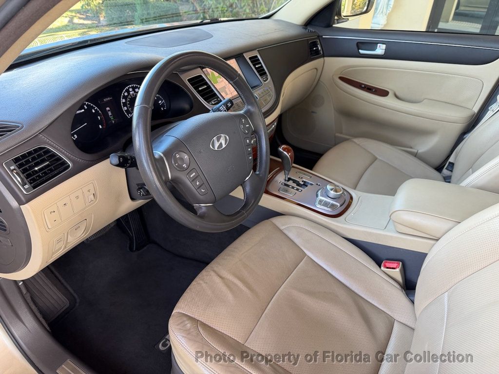 2012 Hyundai Genesis Sedan V6 3.8L Premium - 22923884 - 30