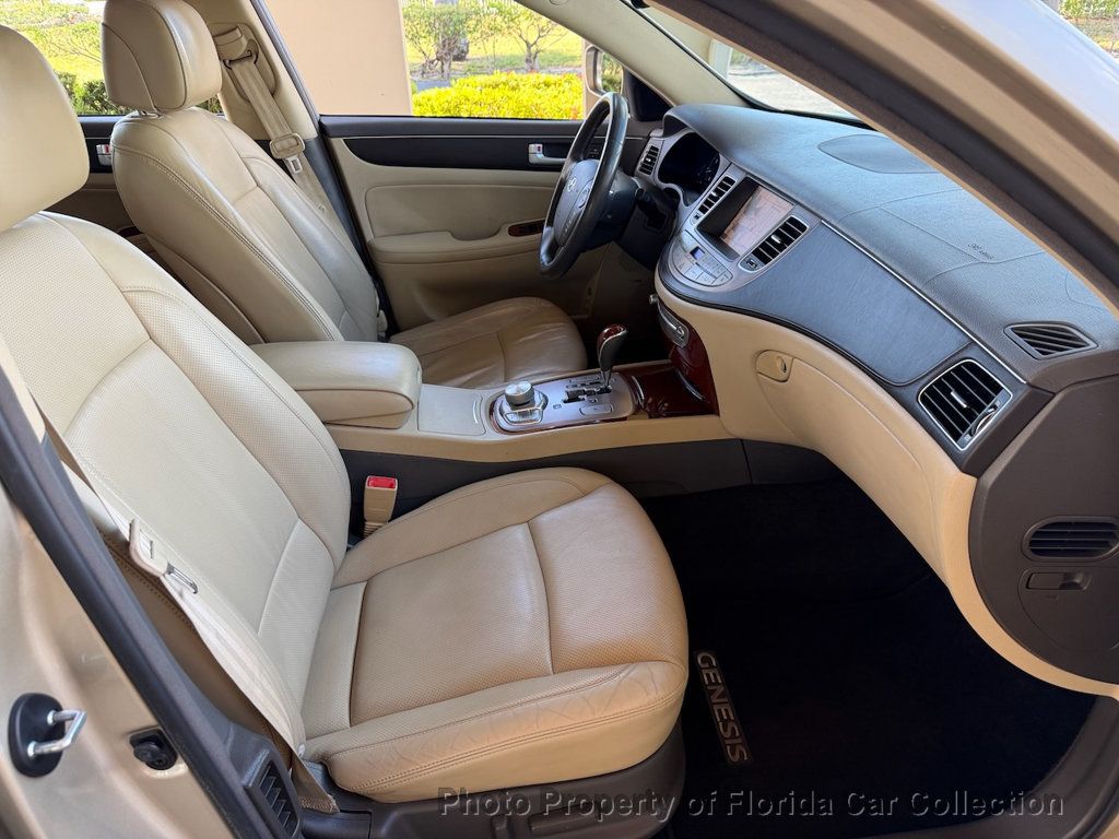 2012 Hyundai Genesis Sedan V6 3.8L Premium - 22923884 - 34