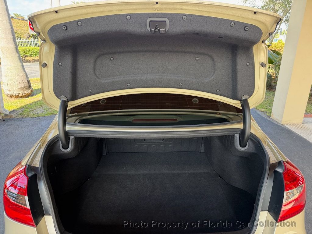 2012 Hyundai Genesis Sedan V6 3.8L Premium - 22923884 - 91