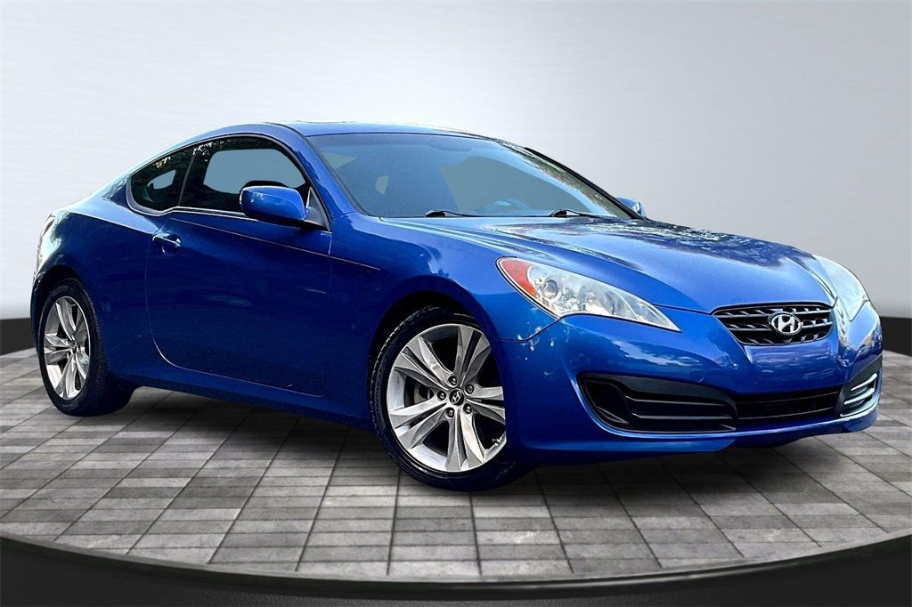 2012 Hyundai Genesis Coupe 2.0T Premium photo 3