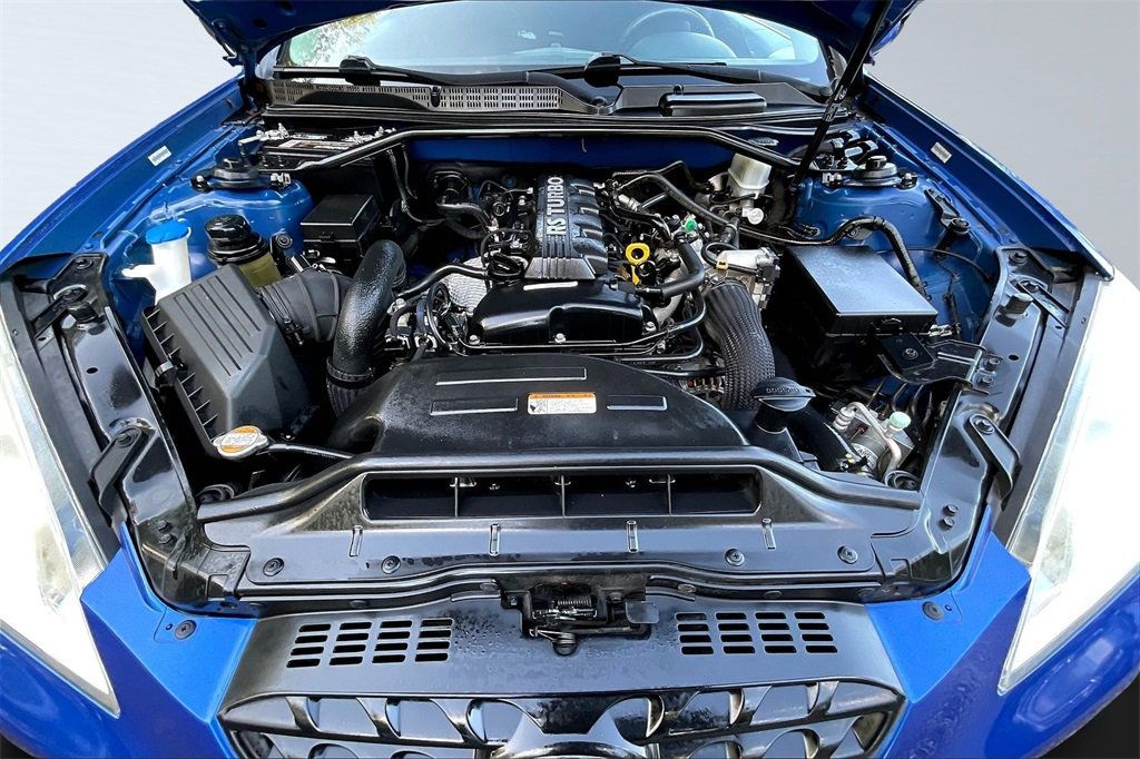 2012 Hyundai Genesis Coupe 2.0T Premium photo 32