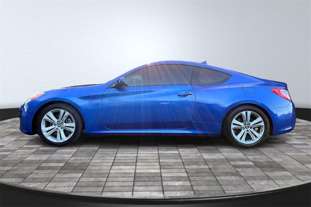 2012 Hyundai Genesis Coupe 2.0T Premium photo 4