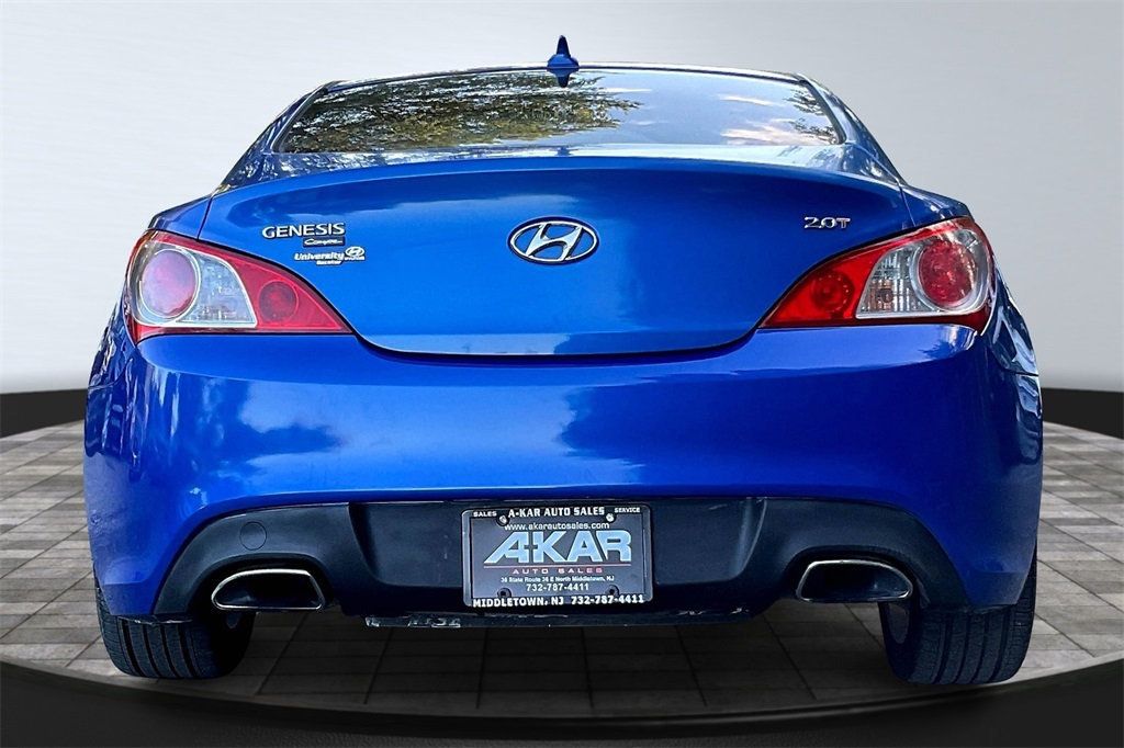 2012 Hyundai Genesis Coupe 2.0T Premium photo 6