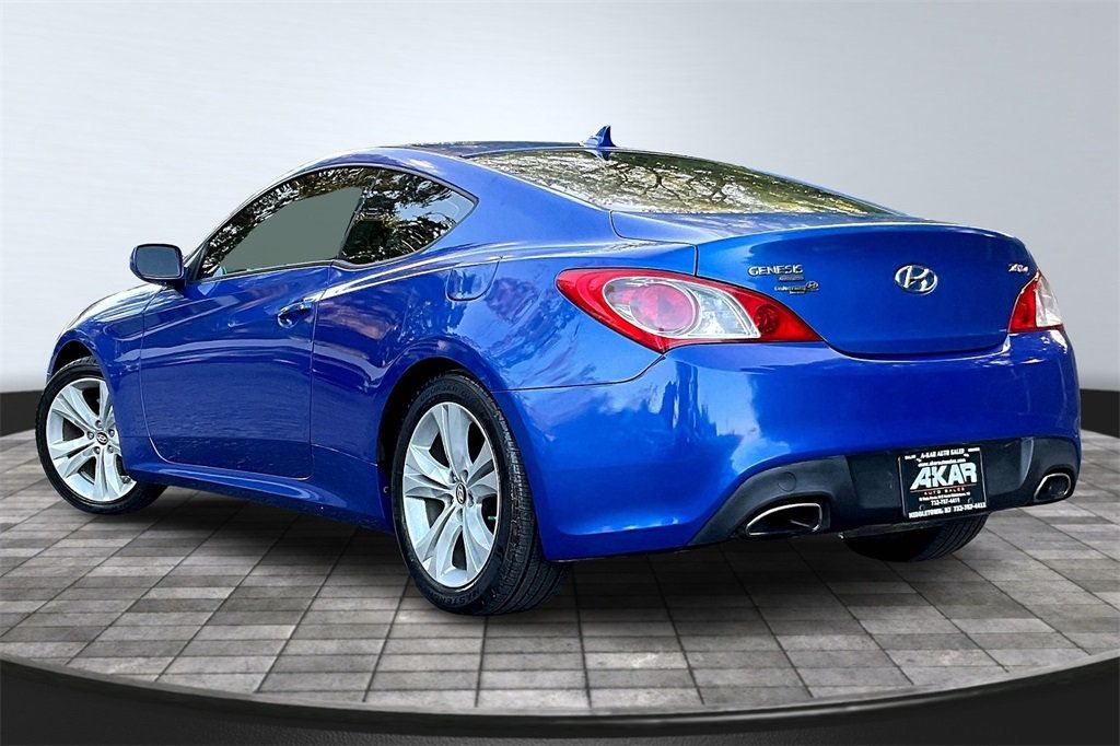 2012 Hyundai Genesis Coupe 2.0T Premium photo 7