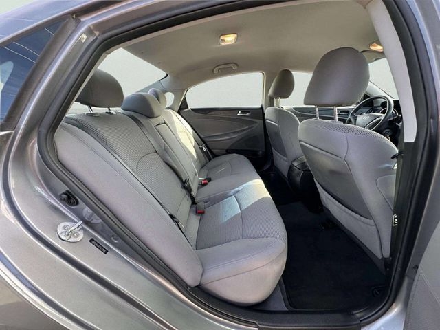 2012 Hyundai Sonata 4dr Sedan 2.4L Automatic GLS - 23033657 - 18
