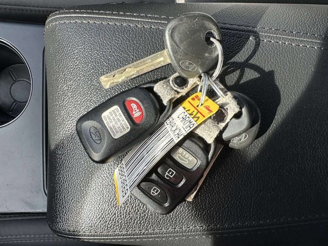 2012 Hyundai Sonata 4dr Sedan 2.4L Automatic GLS - 23033657 - 34