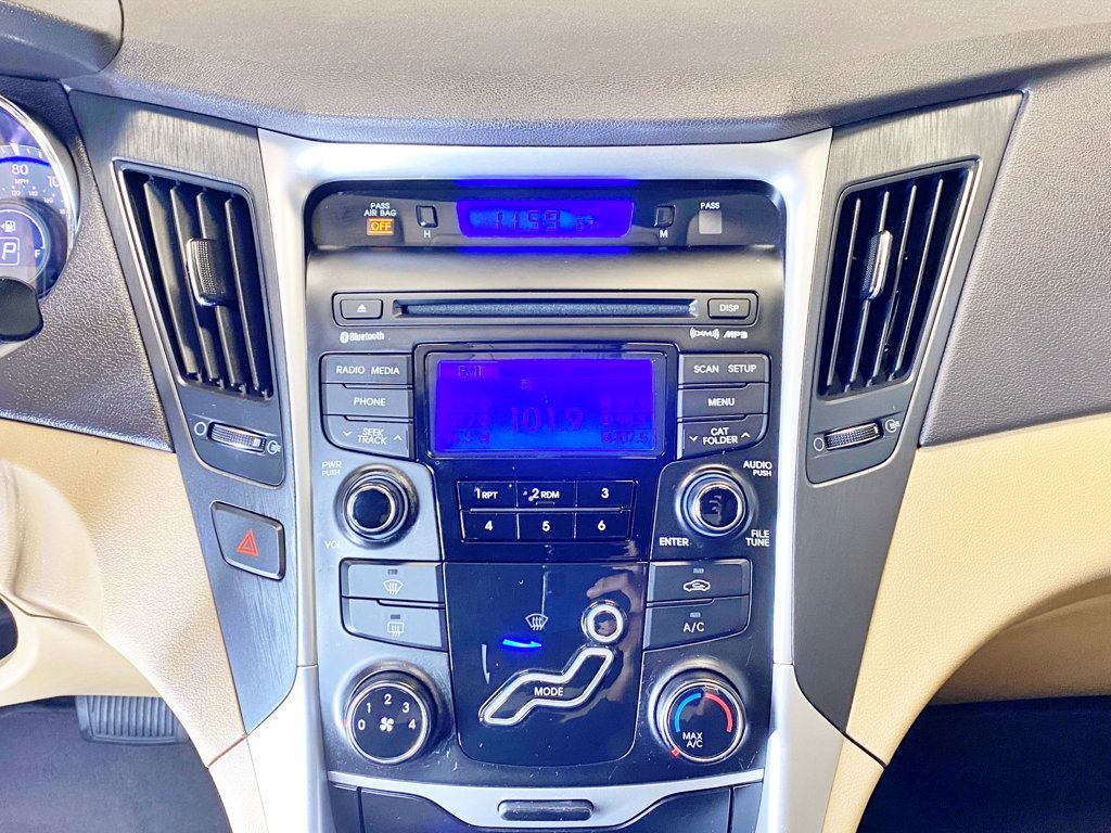 2012 Hyundai Sonata 4dr Sedan 2.4L Automatic GLS - 23027516 - 24