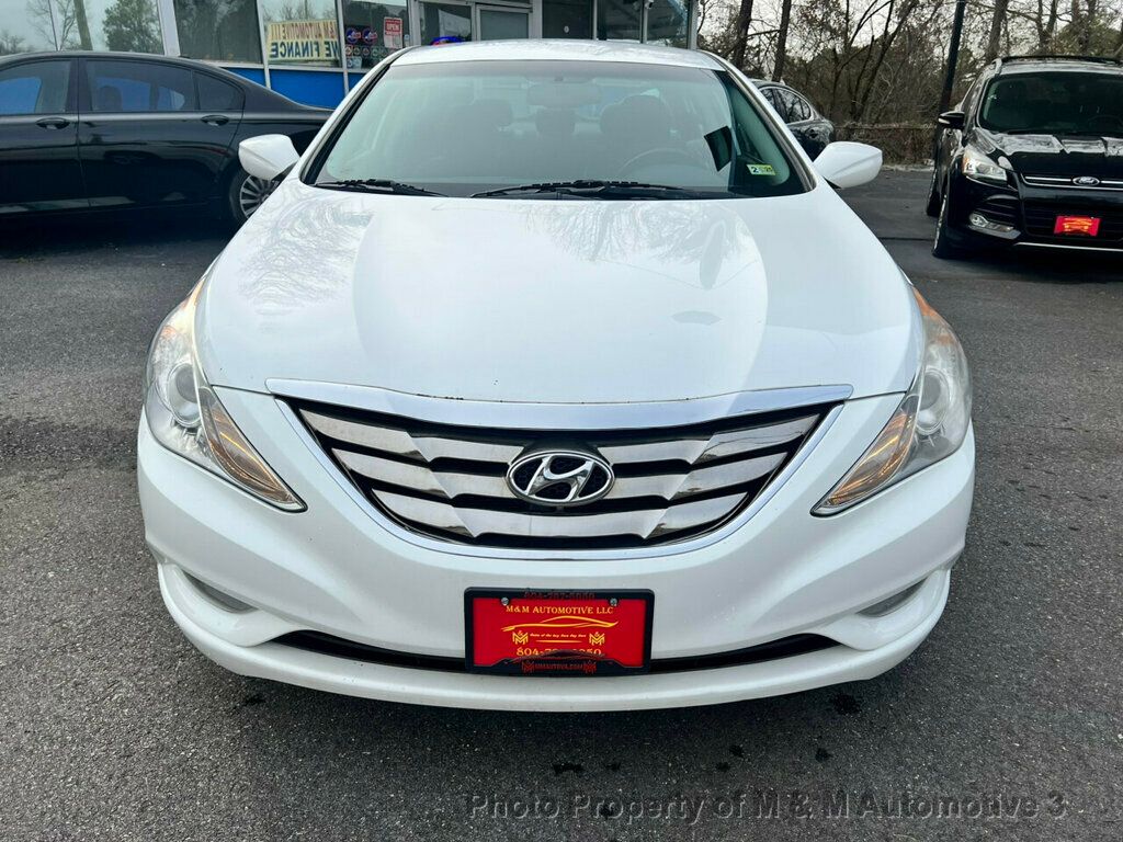 2012 Hyundai Sonata GLS photo 2