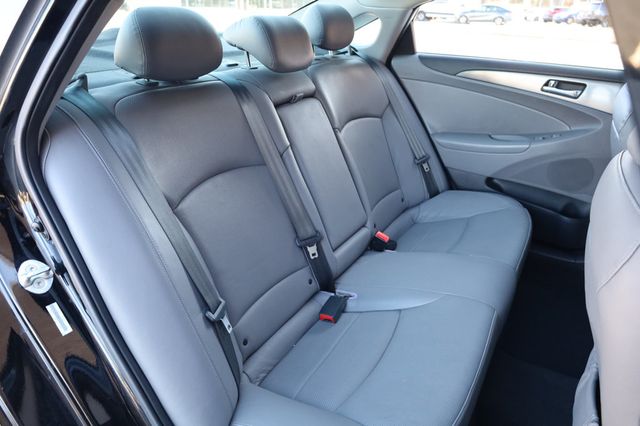 2012 Hyundai Sonata 4dr Sedan 2.4L Automatic Hybrid - 22958237 - 19