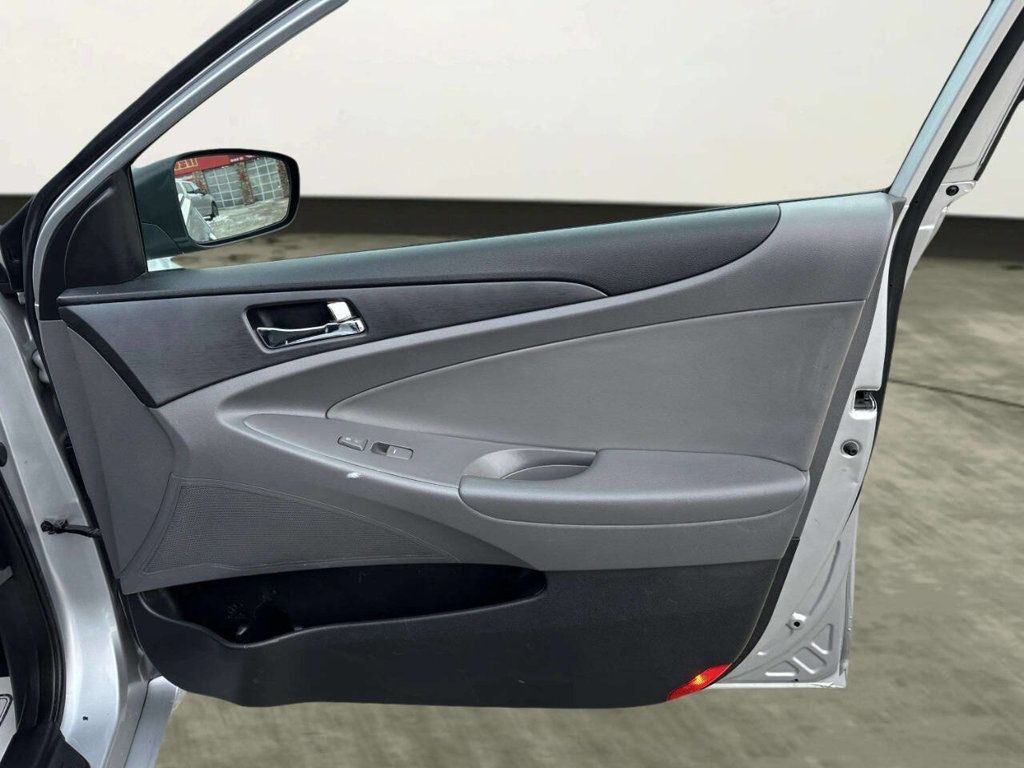 2012 Hyundai Sonata 4dr Sedan 2.4L Automatic SE - 22966027 - 18