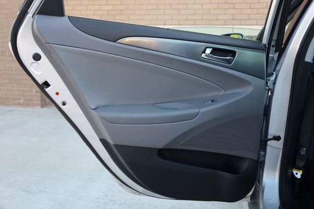 2012 Hyundai Sonata Hybrid - 23072902 - 18