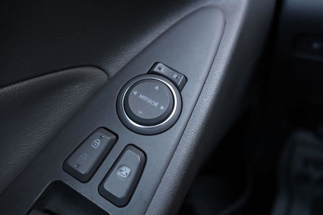 2012 Hyundai Sonata Hybrid - 23072902 - 33