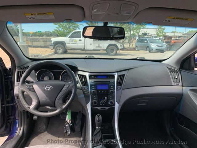 2012 Hyundai Sonata Limited - 23020571 - 9