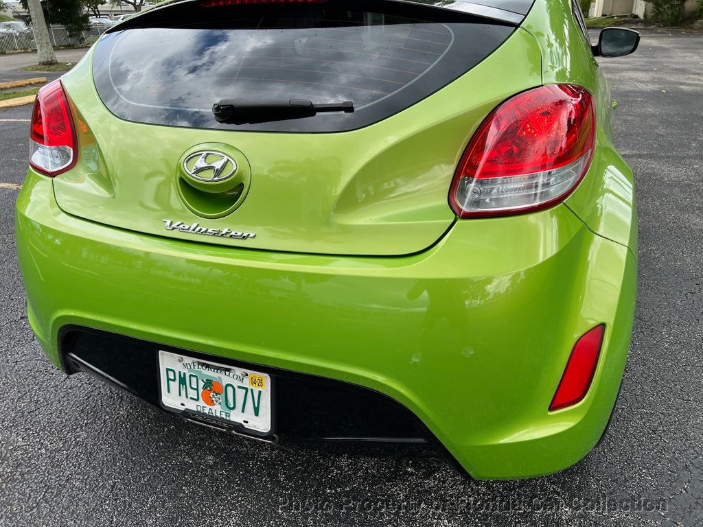 2012 Hyundai Veloster 3-Door Coupe Automatic Sunroof - 22485472 - 17