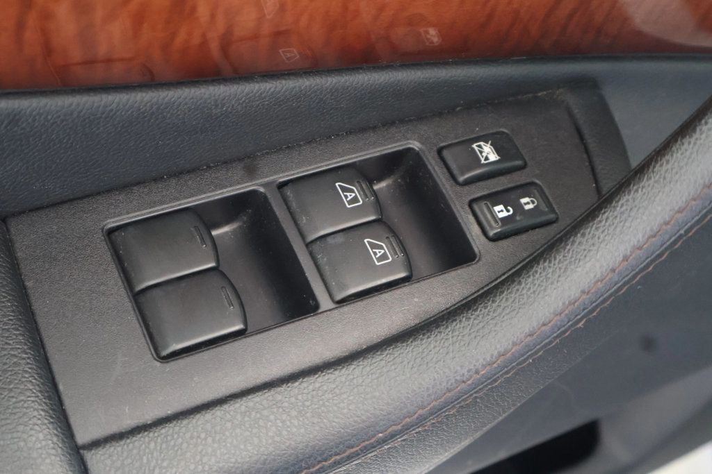 2012 Infiniti FX35 photo 26
