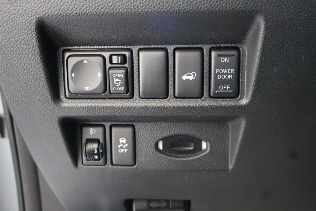 2012 Infiniti FX35 photo 29