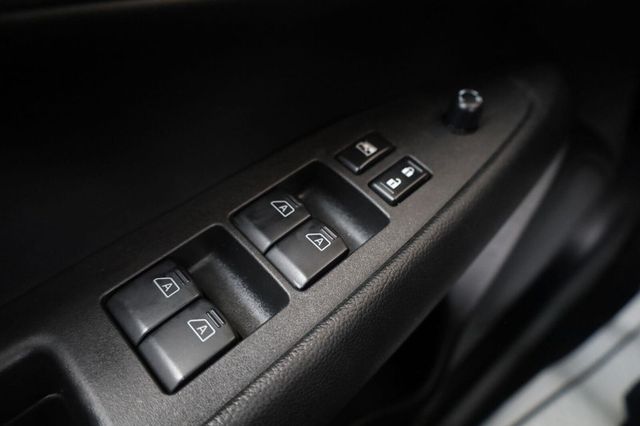 2012 INFINITI G25 X - 23063564 - 30
