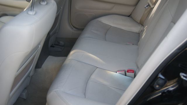 2012 INFINITI G25 Sedan JUST SERVICED , VERY CLEAN INISDE AND OUT  - 22822817 - 32