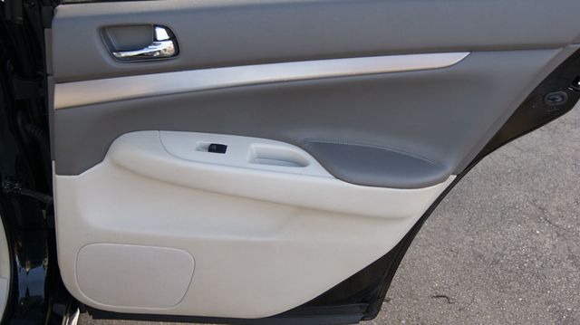 2012 INFINITI G25 Sedan JUST SERVICED , VERY CLEAN INISDE AND OUT  - 22822817 - 39