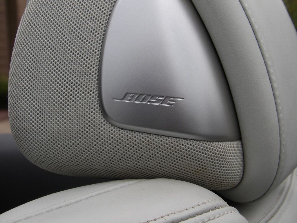 2012 Infiniti G37 Convertible photo 23