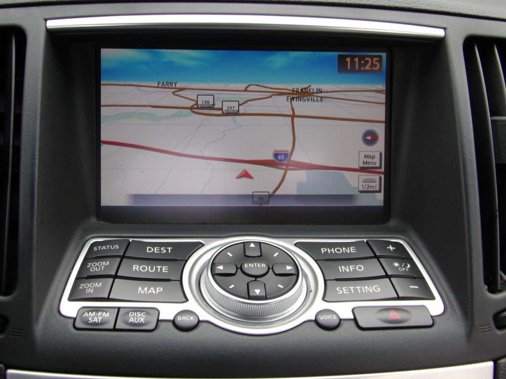 2012 Infiniti G37 Convertible photo 29
