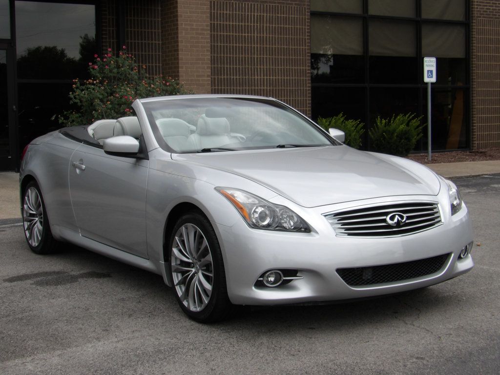 2012 Infiniti G37 Convertible photo 6