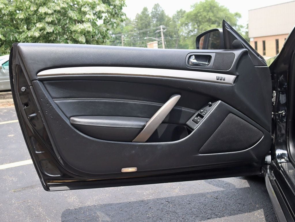 2012 Infiniti G37 Coupe x photo 21