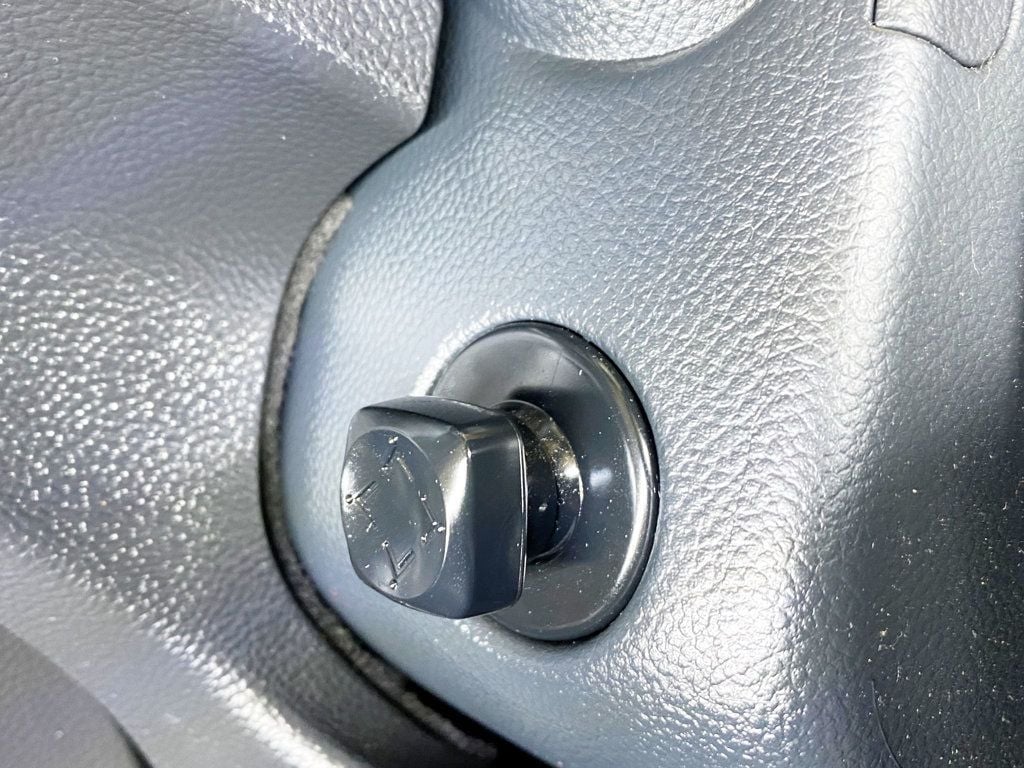 2012 Infiniti G37 x photo 26