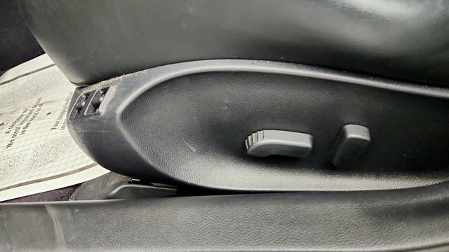 2012 INFINITI G37 Sedan 4dr x AWD w/ Premium, Navigation & Sport Packages - 23022471 - 11