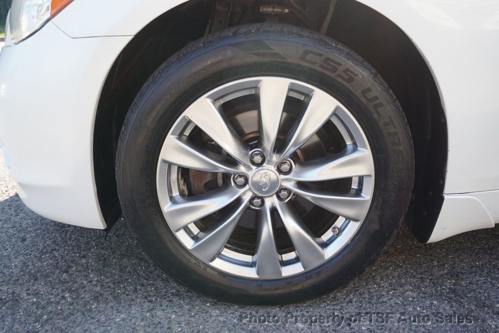 2012 Infiniti M37 photo 21