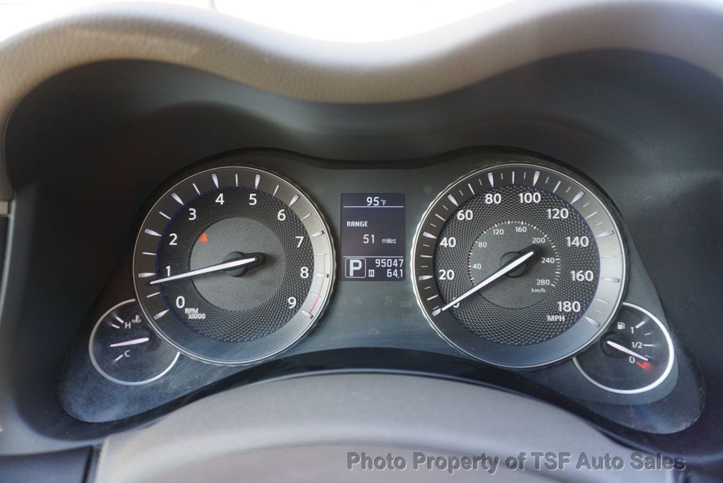 2012 Infiniti M37 photo 23